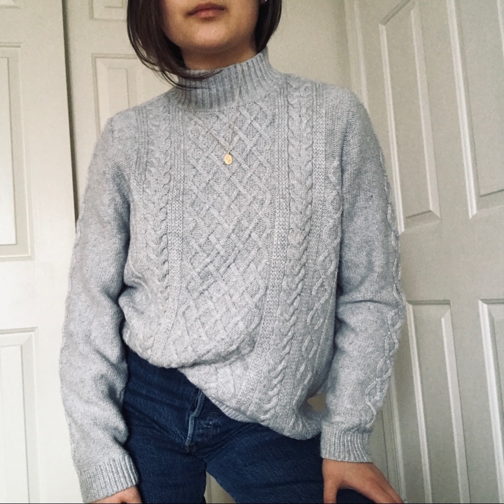 ✨Grey Mock neck Sweater✨